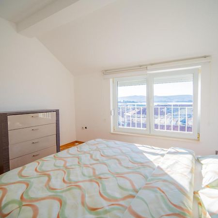 Apartman Centar Tivat Exterior foto